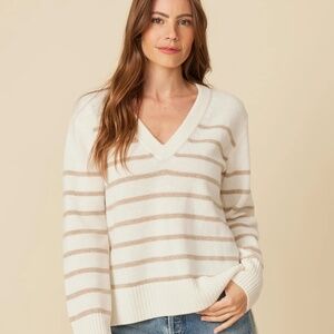 Marin Cashmere V-Neck in XS